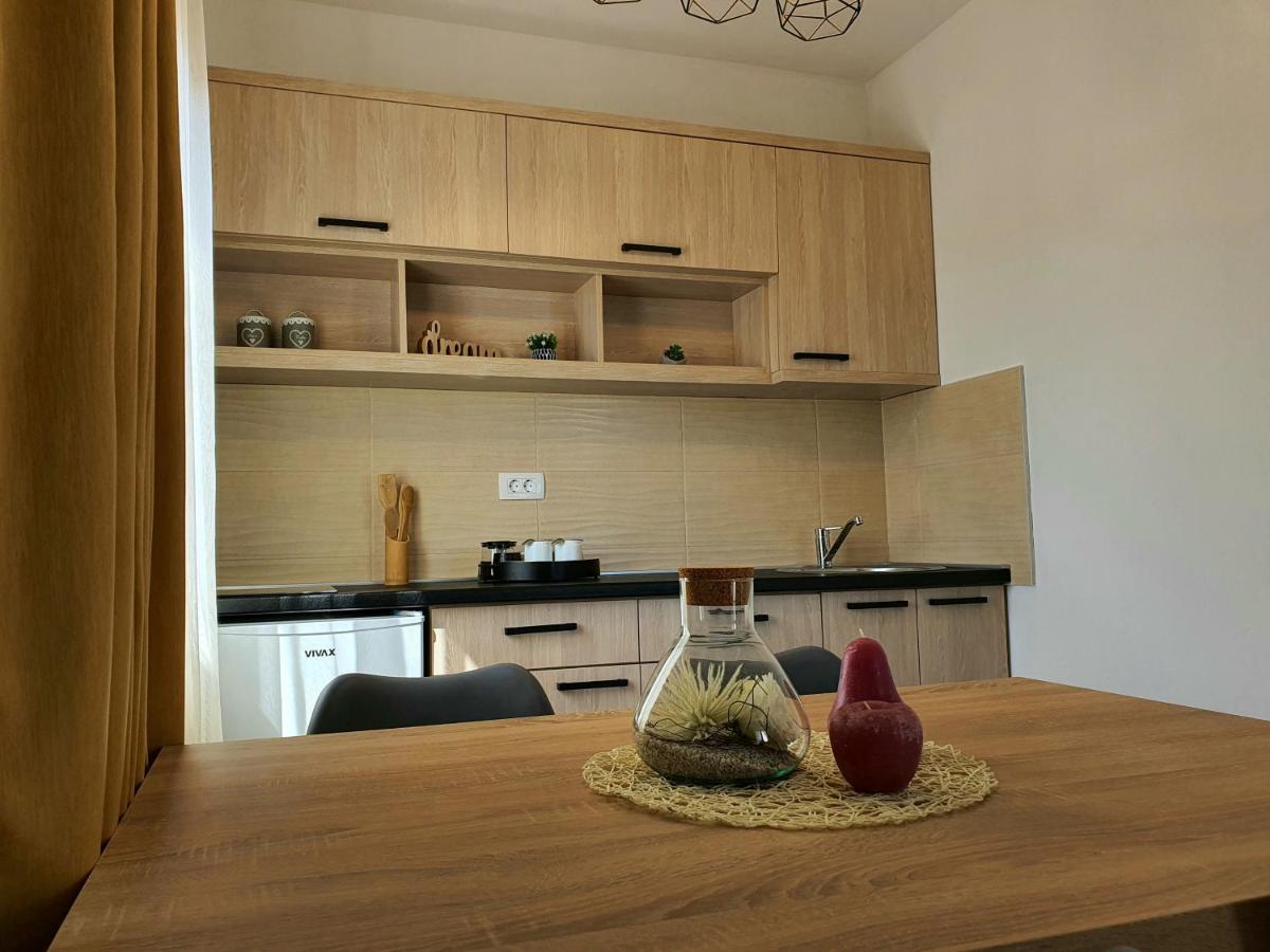 Family Apartments Bar Ngoại thất bức ảnh